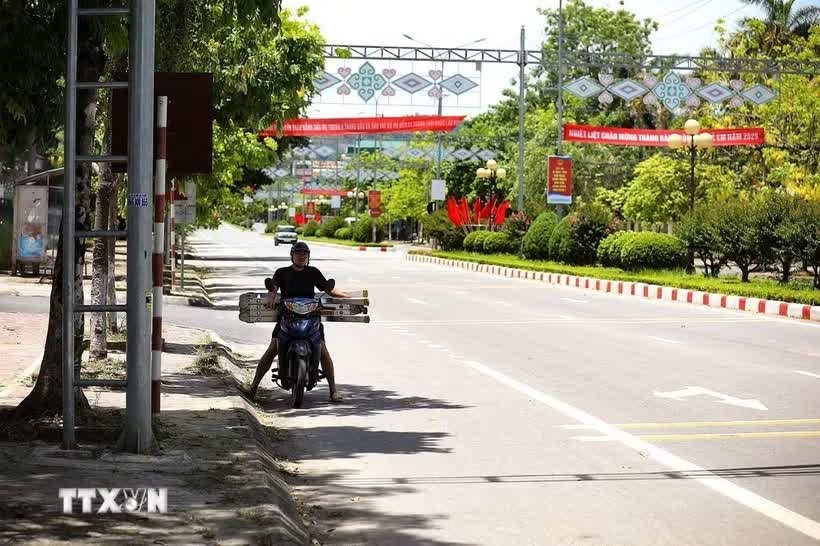 nang nong dien rong anh 1