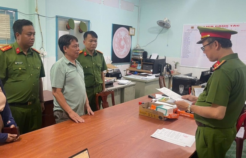 hang hoa quy hiem,  hon 20 ty anh 1