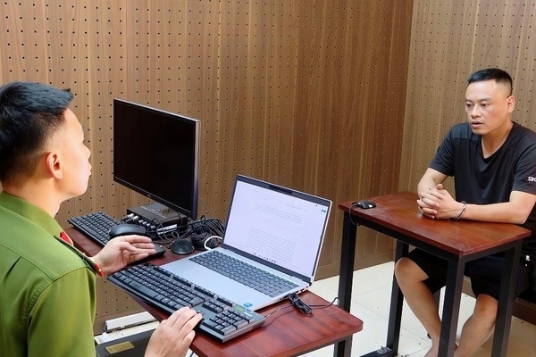 Khoi to nguoi dan ong dam ban cua vo trong thuong o Lang Son hinh anh