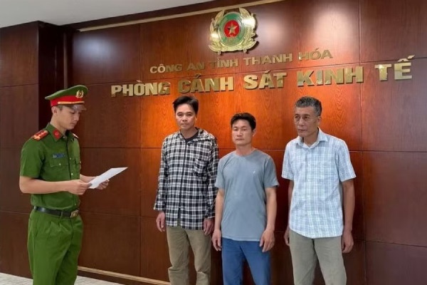Khoi to vu an giet mo, tieu thu lon nhiem dich ta chau Phi hinh anh