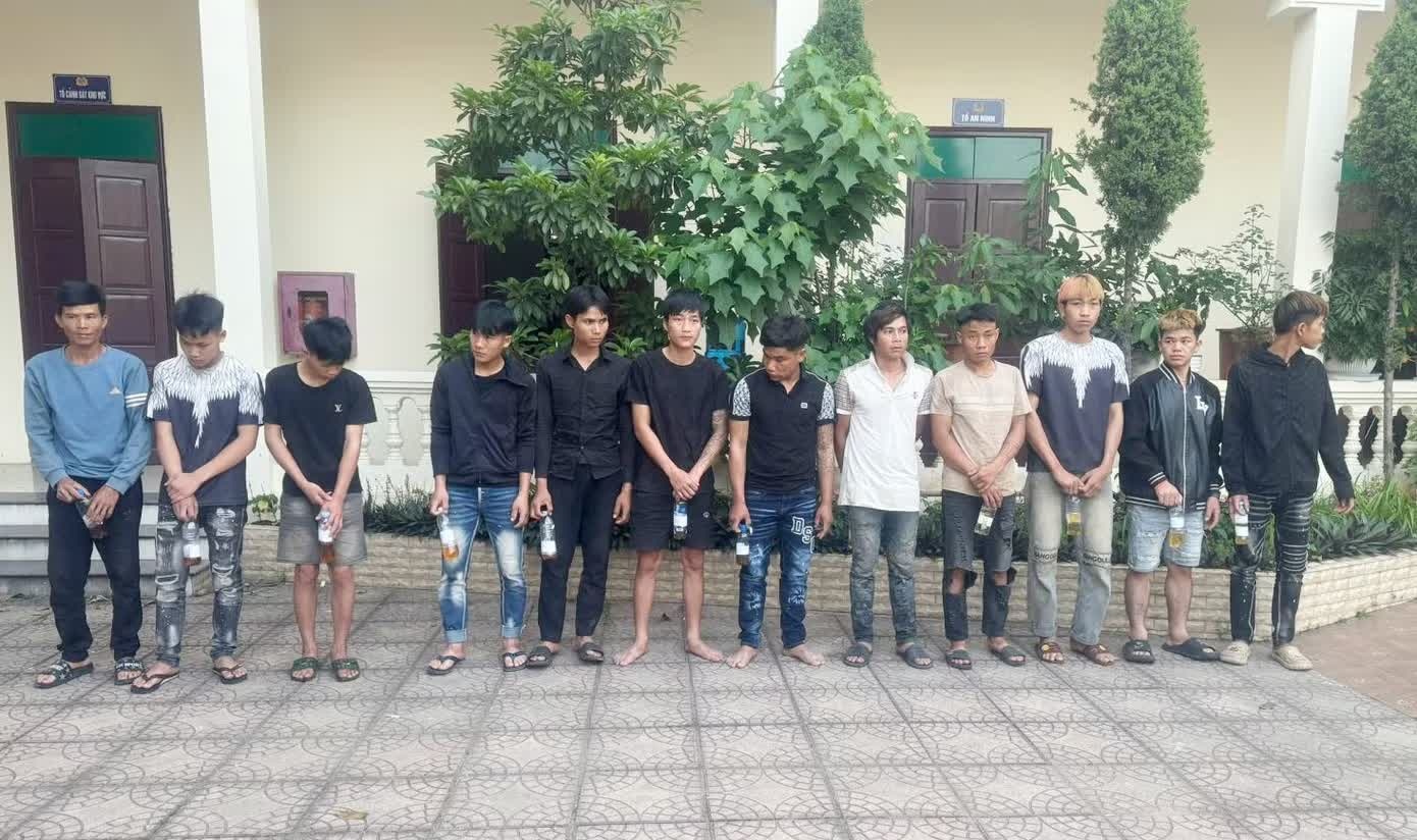 Bat giu ong chu tra luong cong nhan bang ma tuy hinh anh