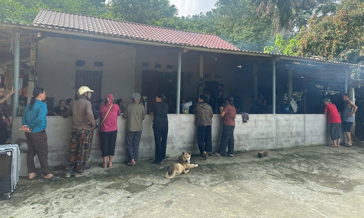 Ban Thi Tam anh 1