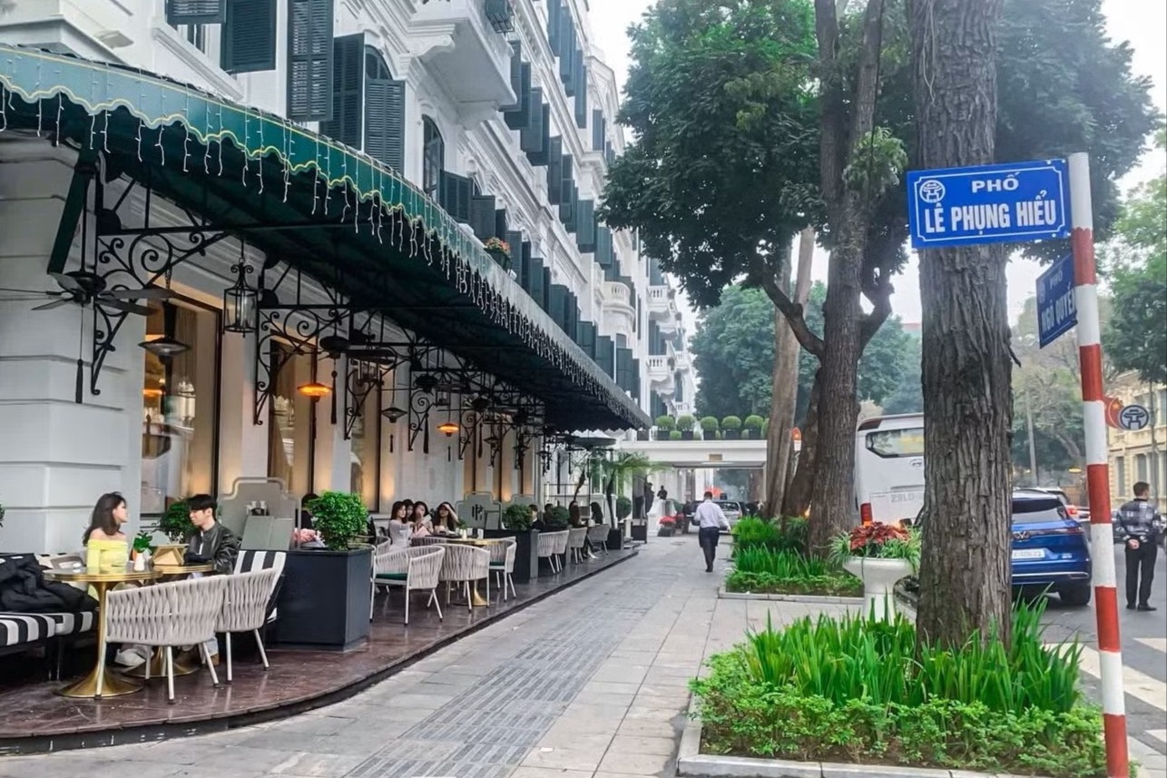 Phi thue via he, long duong cao nhat gan 400.000/m2 o Ha Noi hinh anh