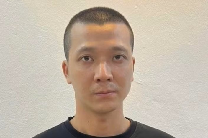 Danh tinh doi tuong dung dao de doa, ep cap vo chong dua 700.000 dong hinh anh