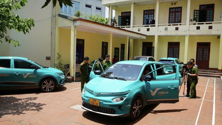 tai xe taxi anh 2