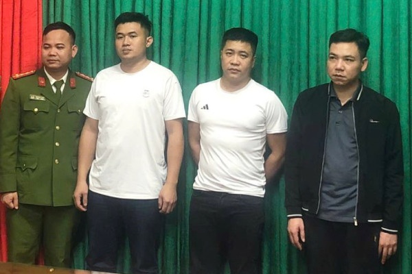 Triet pha duong day mua ban hoa don hon 1.000 ty dong nup bong doanh nghiep hinh anh