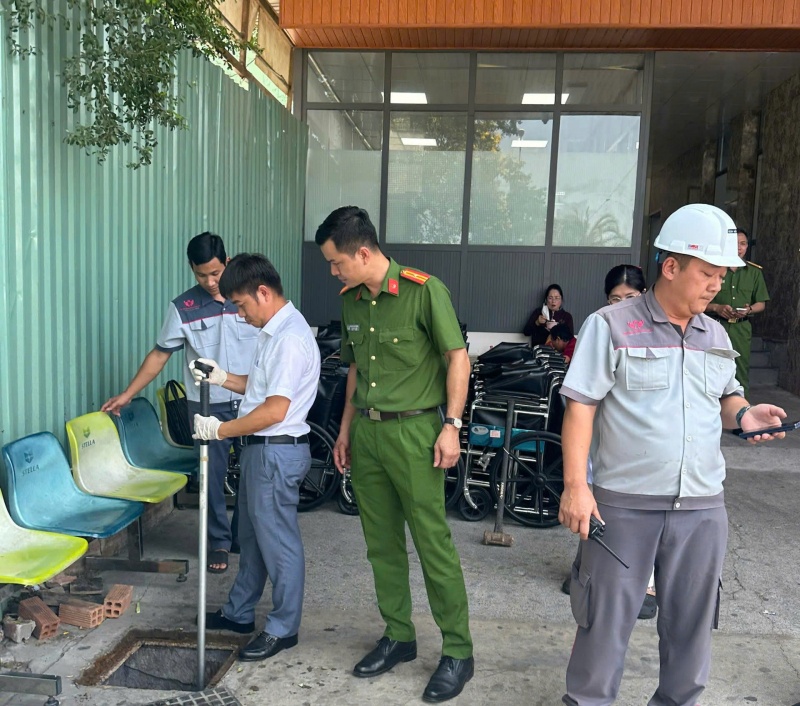 xa nuoc thai,  chua qua xu ly,  ra moi truong,  y te Viet Cuong,  Cong ty Viet Cuong,  Doanh nghiep Viet Cuong anh 1