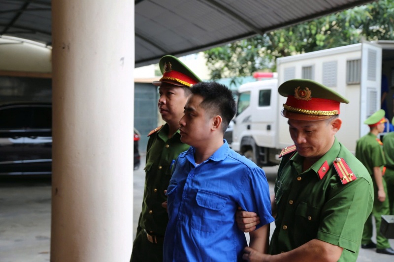 Bui Dinh Khanh anh 1