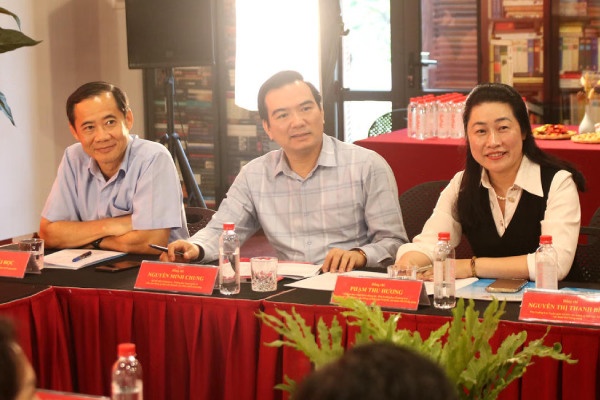 Tham nhuan tu tuong, dao duc, phong cach Ho Chi Minh hinh anh