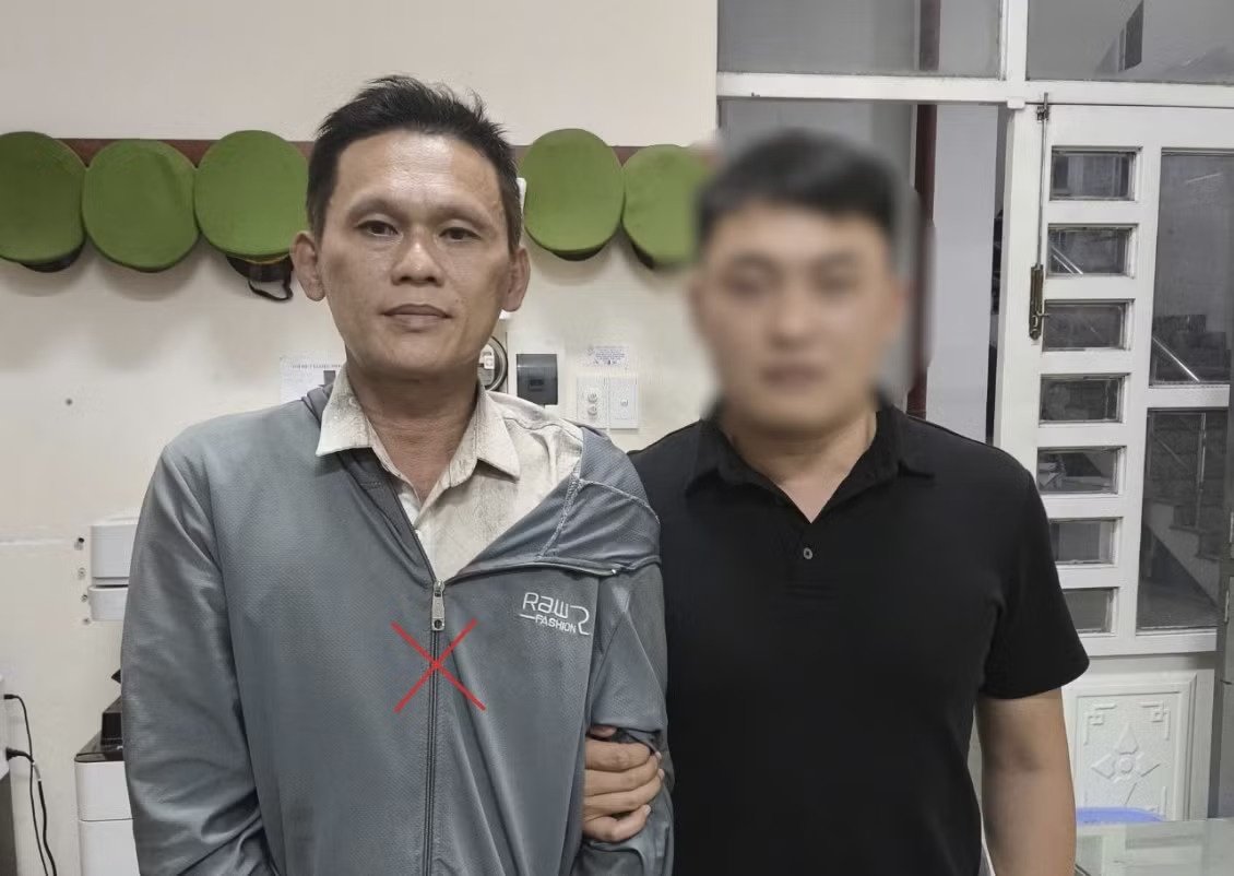 Doi tuong chem me vo va vo trong thuong, da ra dau thu hinh anh