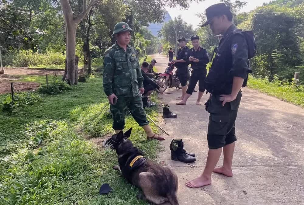 Nghi pham sat hai vo cu treo co tu tu sau loi nhan 'nguyen chet cung ngay' hinh anh