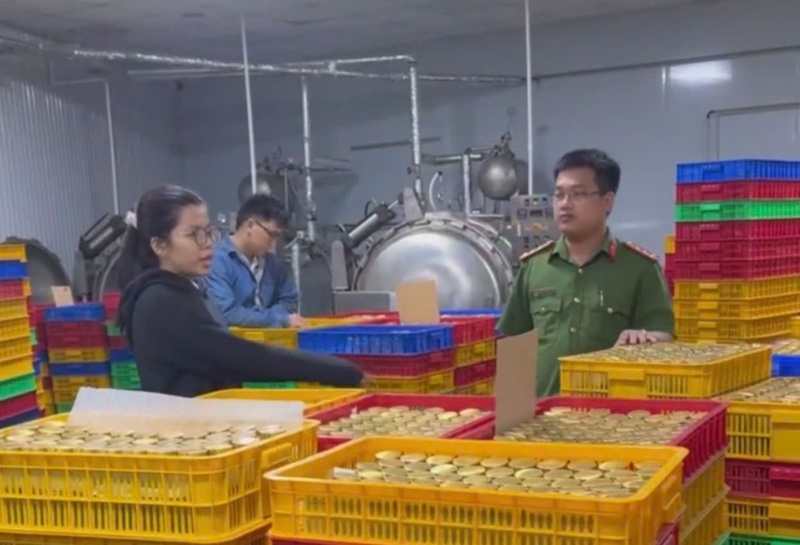 Cty Tien Thinh Phat,  Chu Tien Thinh Phat,  NV Tien Thinh Phat,  doanh nghiep san xuat,  nuoc yen gia anh 2