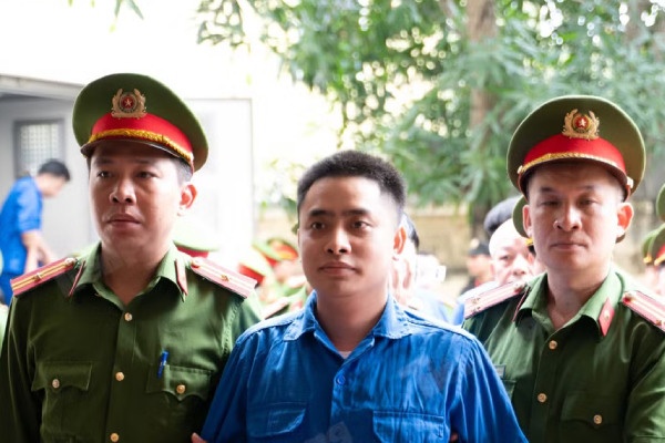 An ninh that chat tai phien xet xu Bui Dinh Khanh va bang nhom ma tuy hinh anh