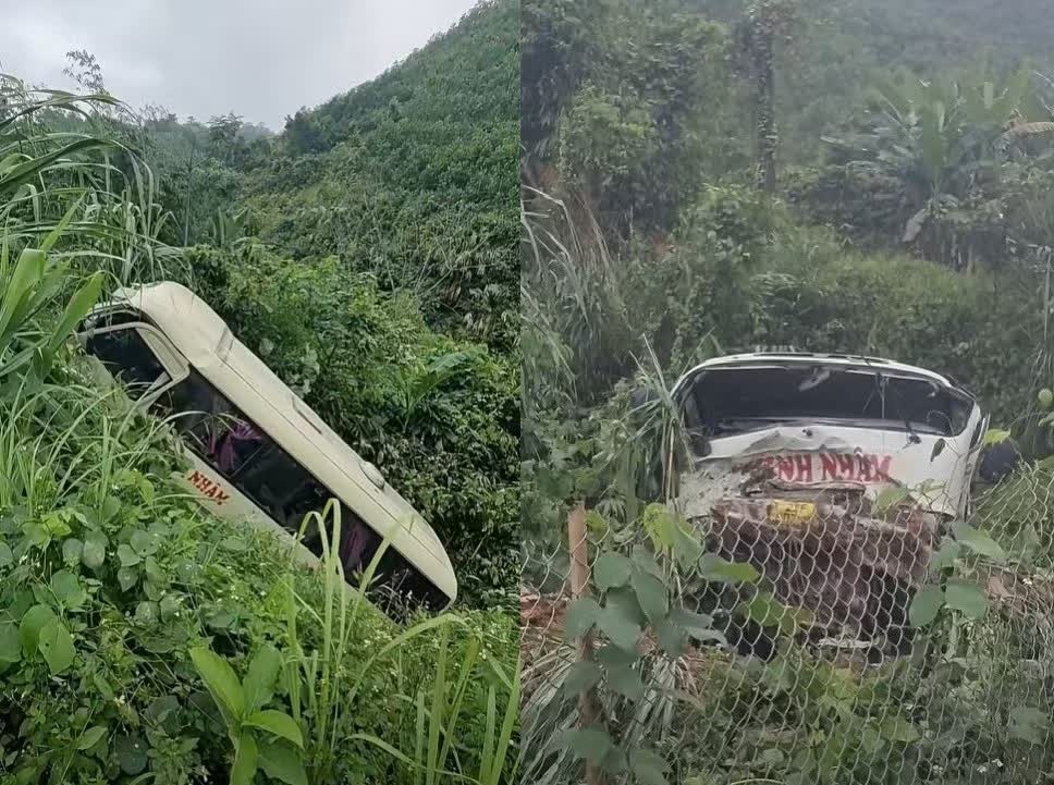 Xe khach 29 cho lao xuong vuc o Tuyen Quang, co nguoi tu vong hinh anh