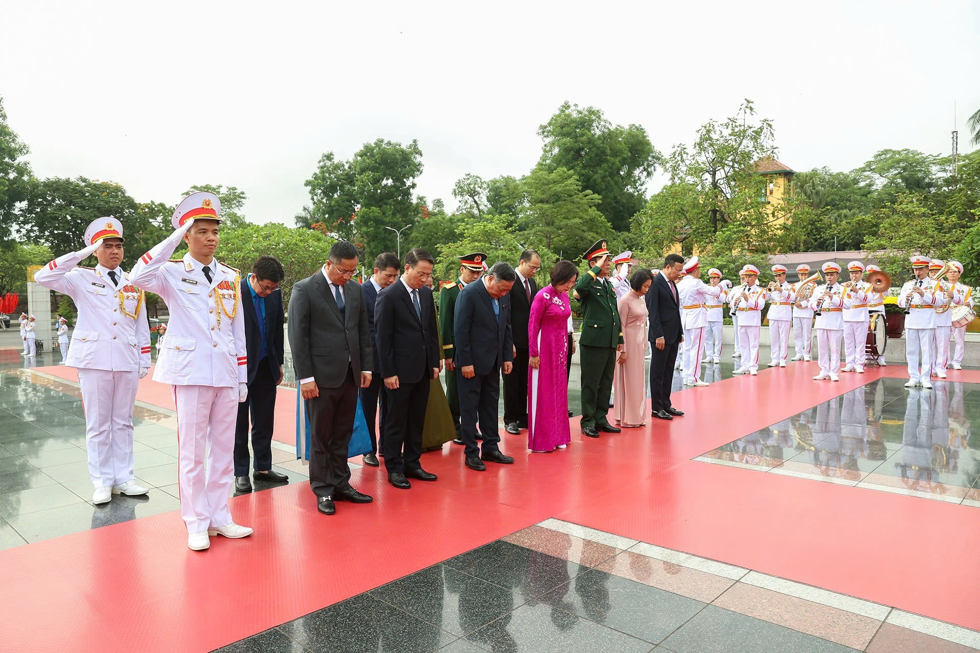 Ho Chi Minh anh 10