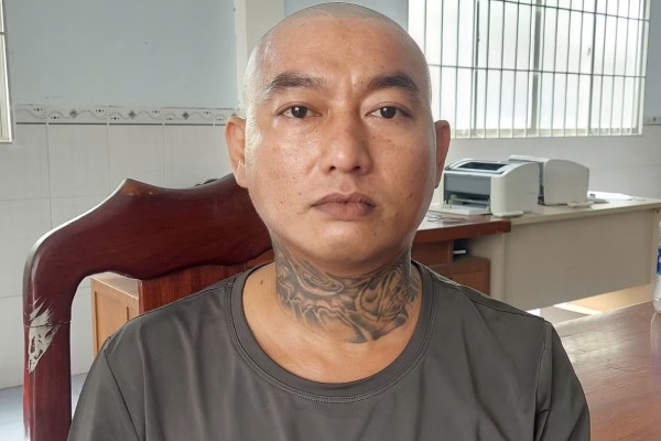 Nhom doi tuong danh nguoi nhau ban ben nhap vien ra dau thu hinh anh