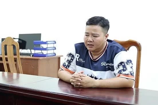 Thue oto,  lay tien tra no anh 1