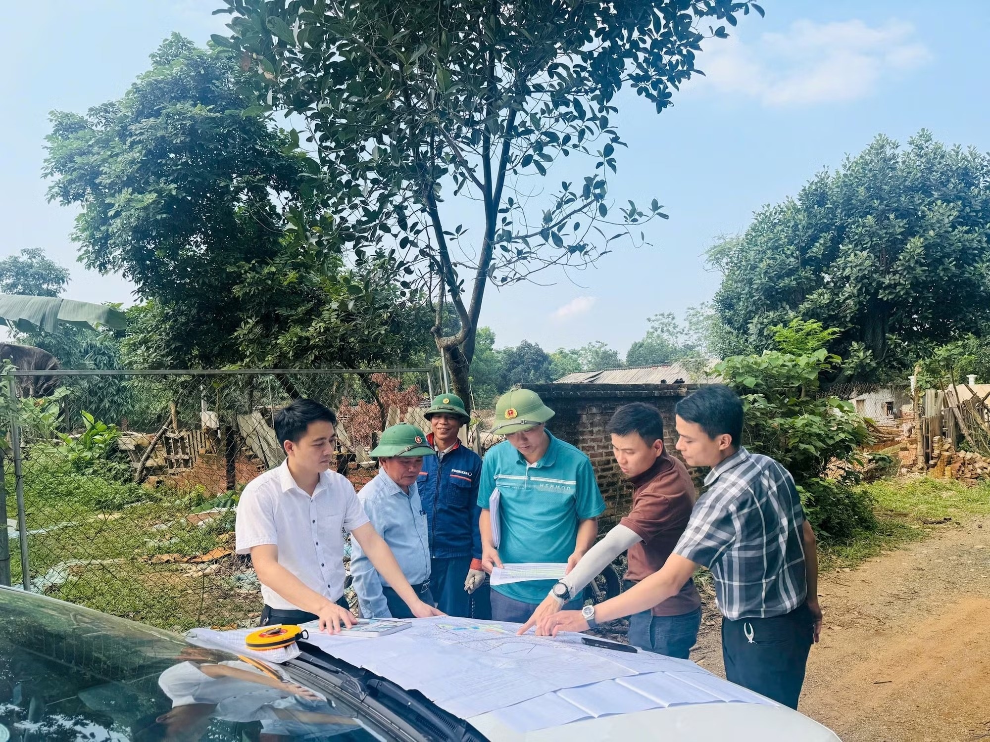 Co ban hoan thanh kiem dem giai phong mat bang du an Khu cong nghe cao Hoa Lac hinh anh