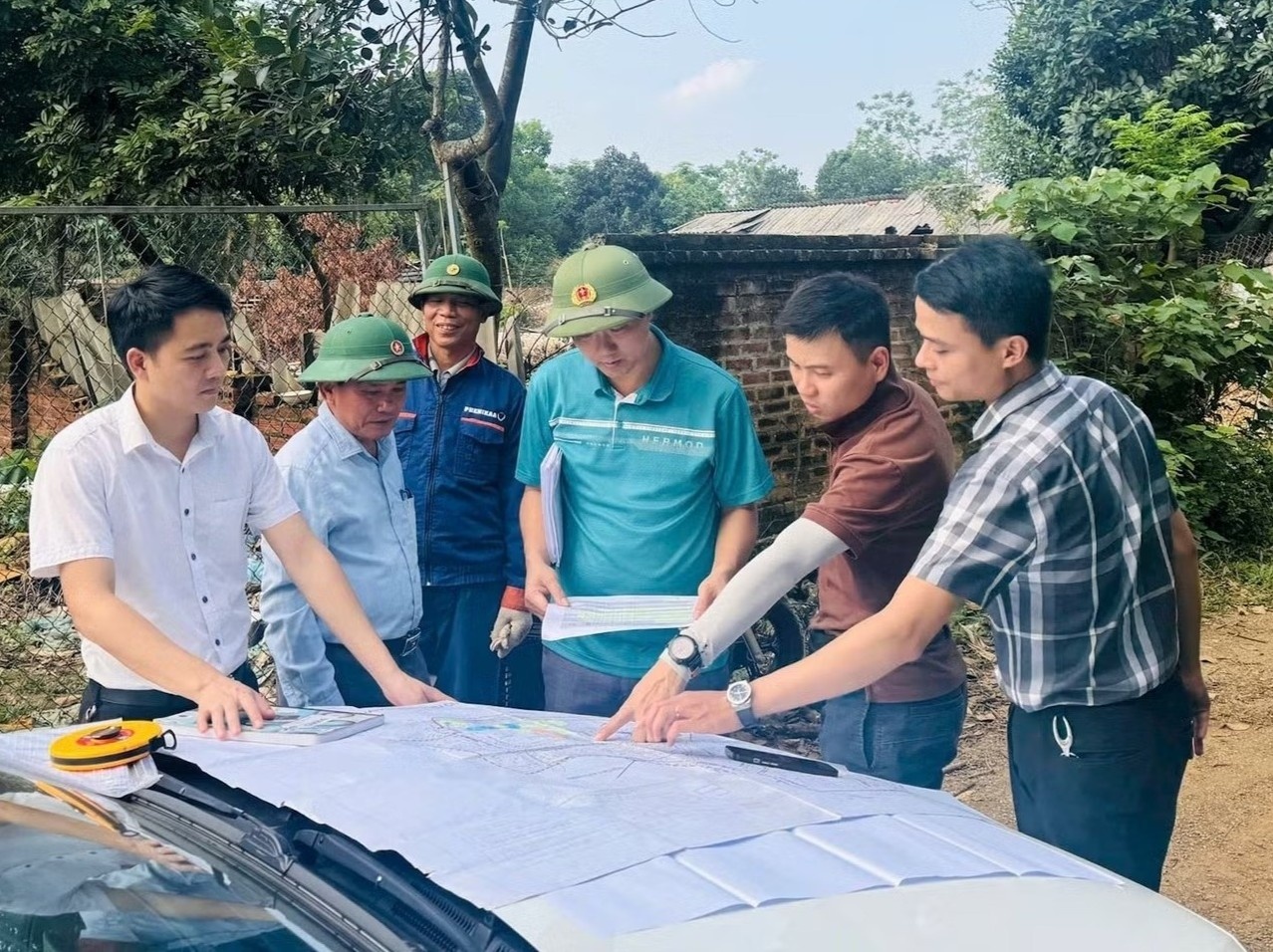 Co ban hoan thanh kiem dem giai phong mat bang du an Khu cong nghe cao Hoa Lac hinh anh