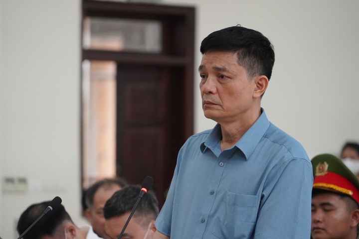 2 cuu Cuc truong,  Nguyen Thanh Phong,  Tran Viet Nga anh 2