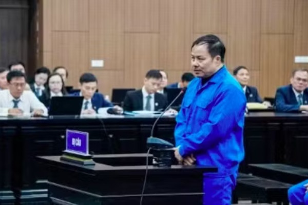 Truy to nhom cuu Tham phan o Dak Lak nhan hoi lo de giam an cho nguoi pham toi hinh anh