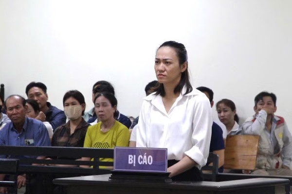 Toa bac khang cao cua nu tai xe uong 8 lon bia, tong tu vong chu tich xa hinh anh