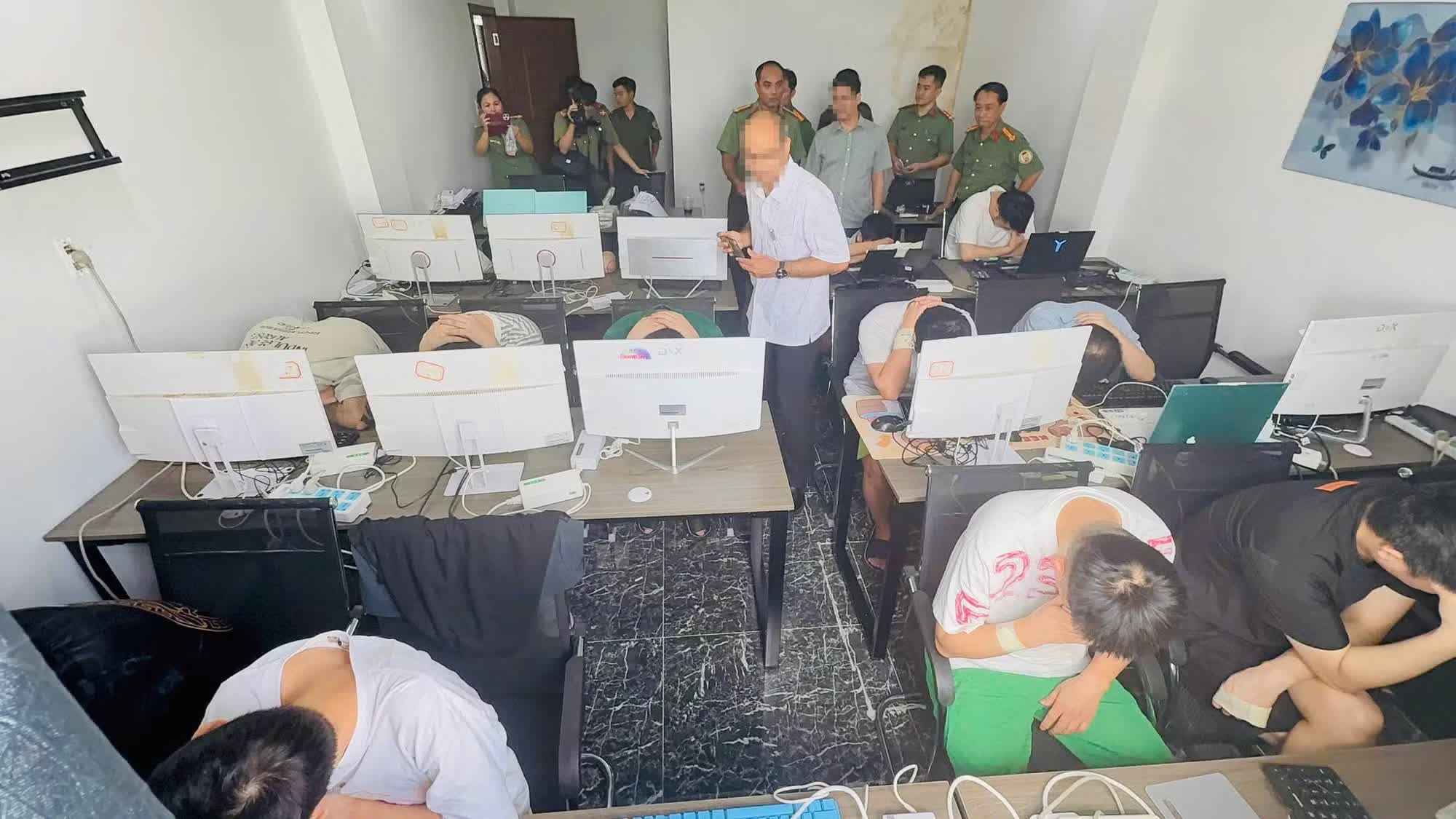 khách sạn Bảo Ly, hàng chục đối tượng, người nước ngoài, Nhà hàng Bảo Ly, nhân viên Bảo Ly, Chủ KS Bảo Ly ảnh 3 khach san Bao Ly, hang chuc doi tuong, nguoi nuoc ngoai, Nha hang Bao Ly, nhan vien Bao Ly, Chu KS Bao Ly anh 3