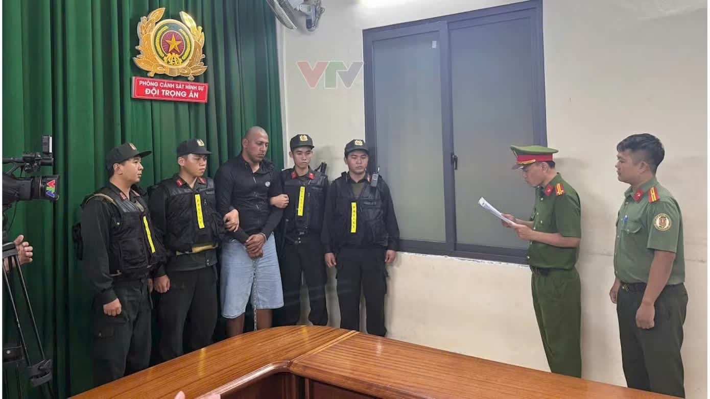 Nghi phạm nước ngoài, bắn chết người ảnh 12 Nghi pham nuoc ngoai, ban chet nguoi anh 12