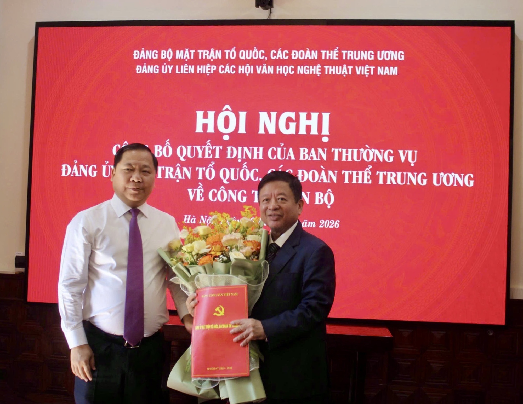 Do Hong Quan anh 2