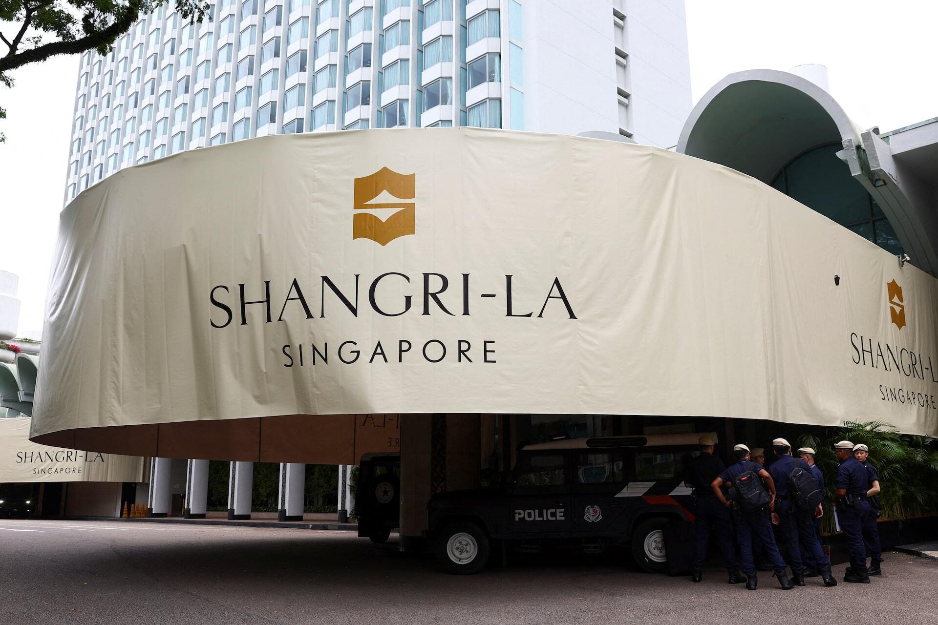 Dai su Singapore anh 4