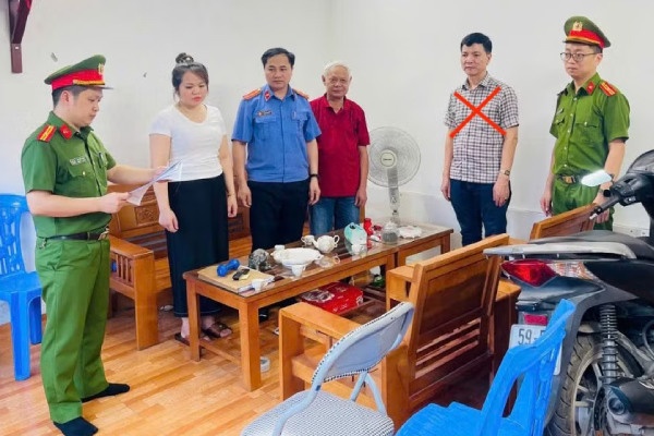 Doanh thu gan 54 ty chi khai bao 9 ty, lanh dao doanh nghiep bi khoi to hinh anh
