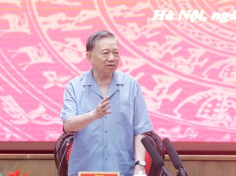 Ha Noi phai dam thi diem, phai chap nhan doi moi manh me hinh anh
