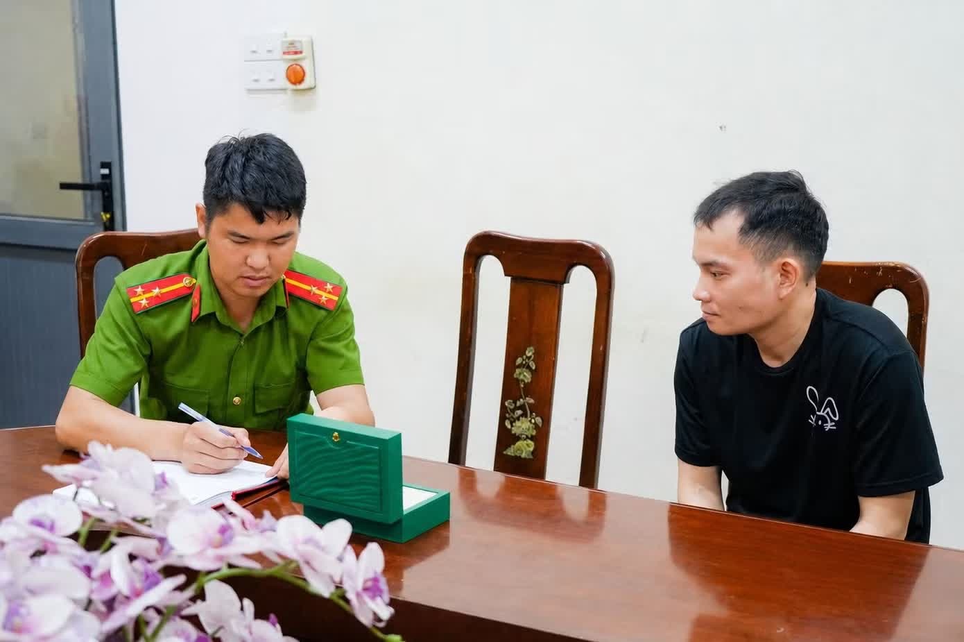 Trom dong ho Rolex anh 1