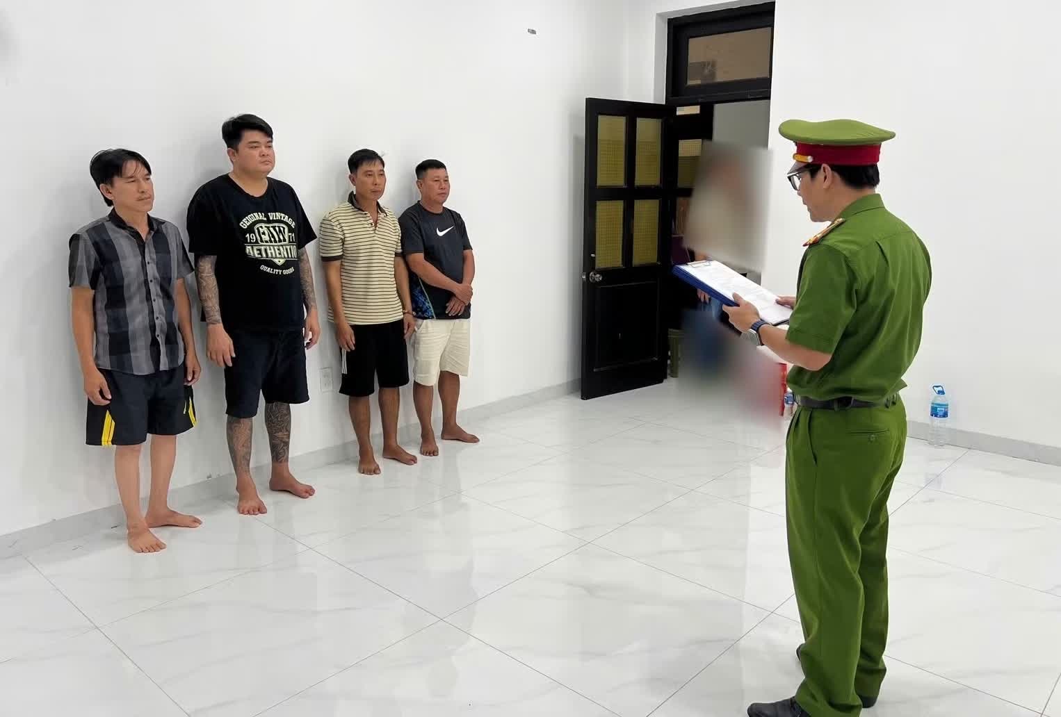Triet pha duong day,  Ca do bong da,  website Viva88,  Ca website Viva88,  Do website Viva88 anh 1