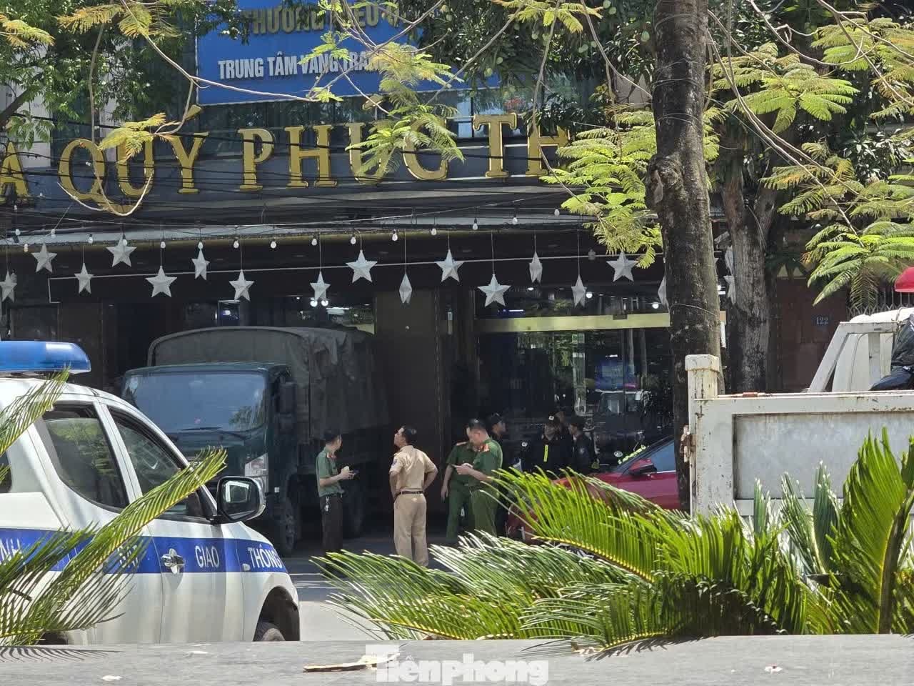 hàng vàng Phúc Thành, Cửa hàng Phúc Thành, cửa vàng Phúc Thành, Giám đốc Phúc Thành, Chủ vàng Phúc Thành, Công ty Phúc Thành, Doanh nghiệp Phúc Thành ảnh 4 hang vang Phuc Thanh, Cua hang Phuc Thanh, cua vang Phuc Thanh, Giam doc Phuc Thanh, Chu vang Phuc Thanh, Cong ty Phuc Thanh, Doanh nghiep Phuc Thanh anh 4