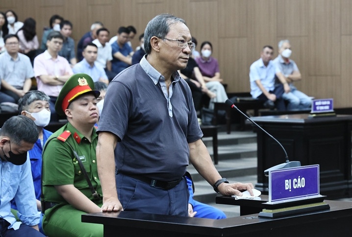 Cuu Bo truong,  Y te,  Nguyen Thi Kim Tien anh 9