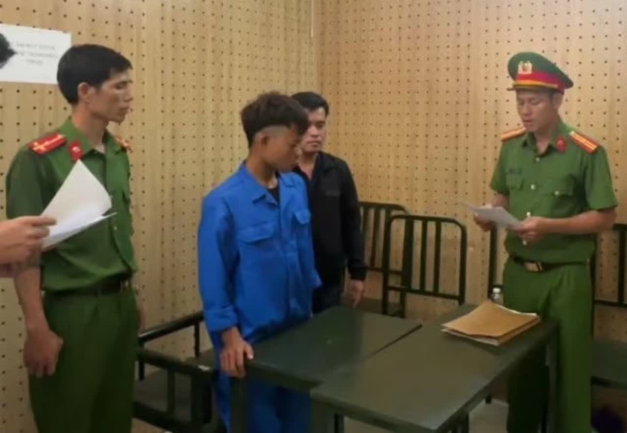 Tu nga xe,  Ngat lim,  Tren duong tau thoat anh 1