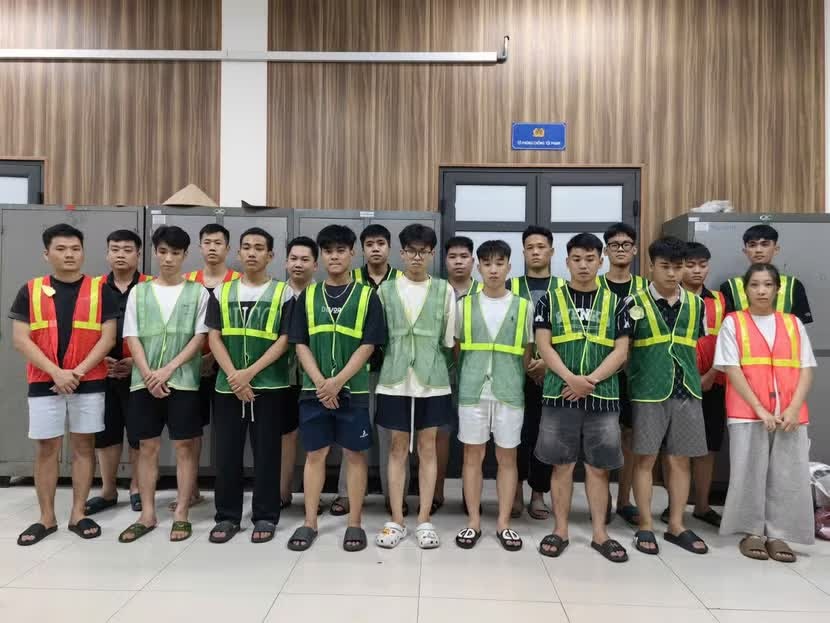 gia danh bac si,  chua u xo,  lua dao tien ty anh 2