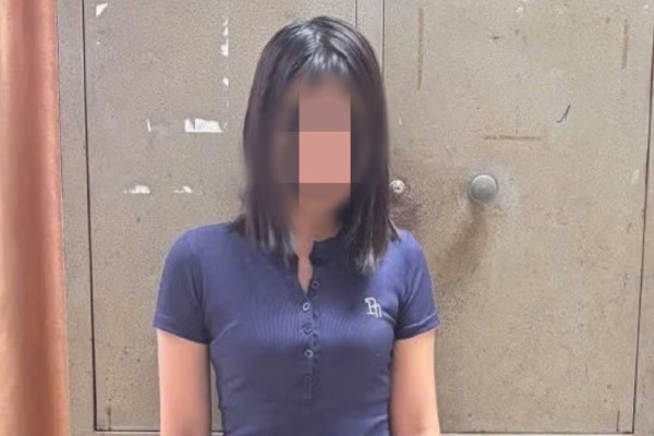 Khoi to nhom doi tuong danh hoi dong hanh hung nu sinh o Phu Tho hinh anh