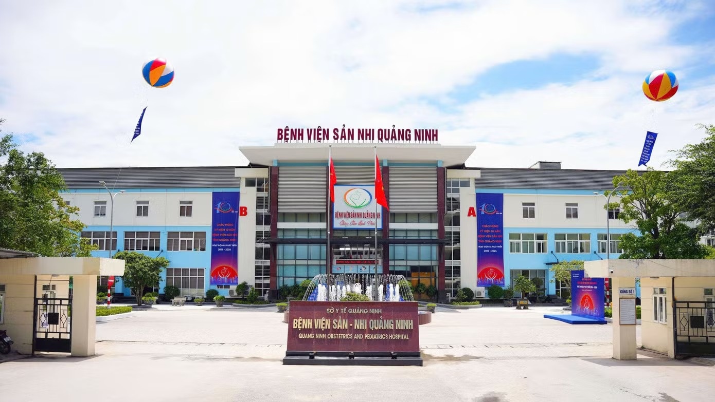 Nam nhan vien tu vong trong ho thang may benh vien hinh anh