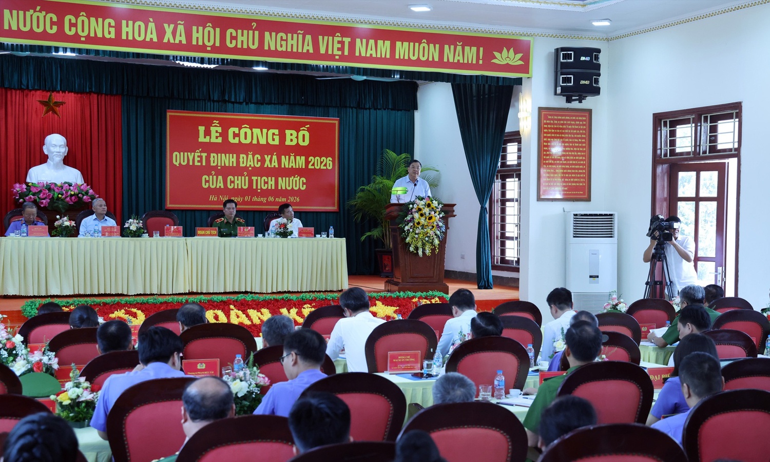 dac xa anh 1