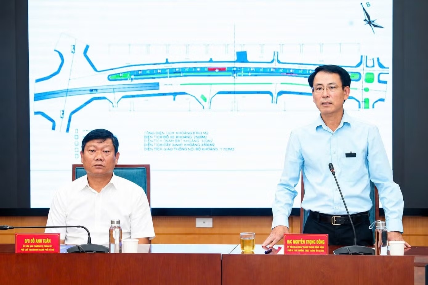 Ha Noi trien khai du an bai do - nha de xe, cay xanh, vuon hoa hon 2.900 ty dong hinh anh