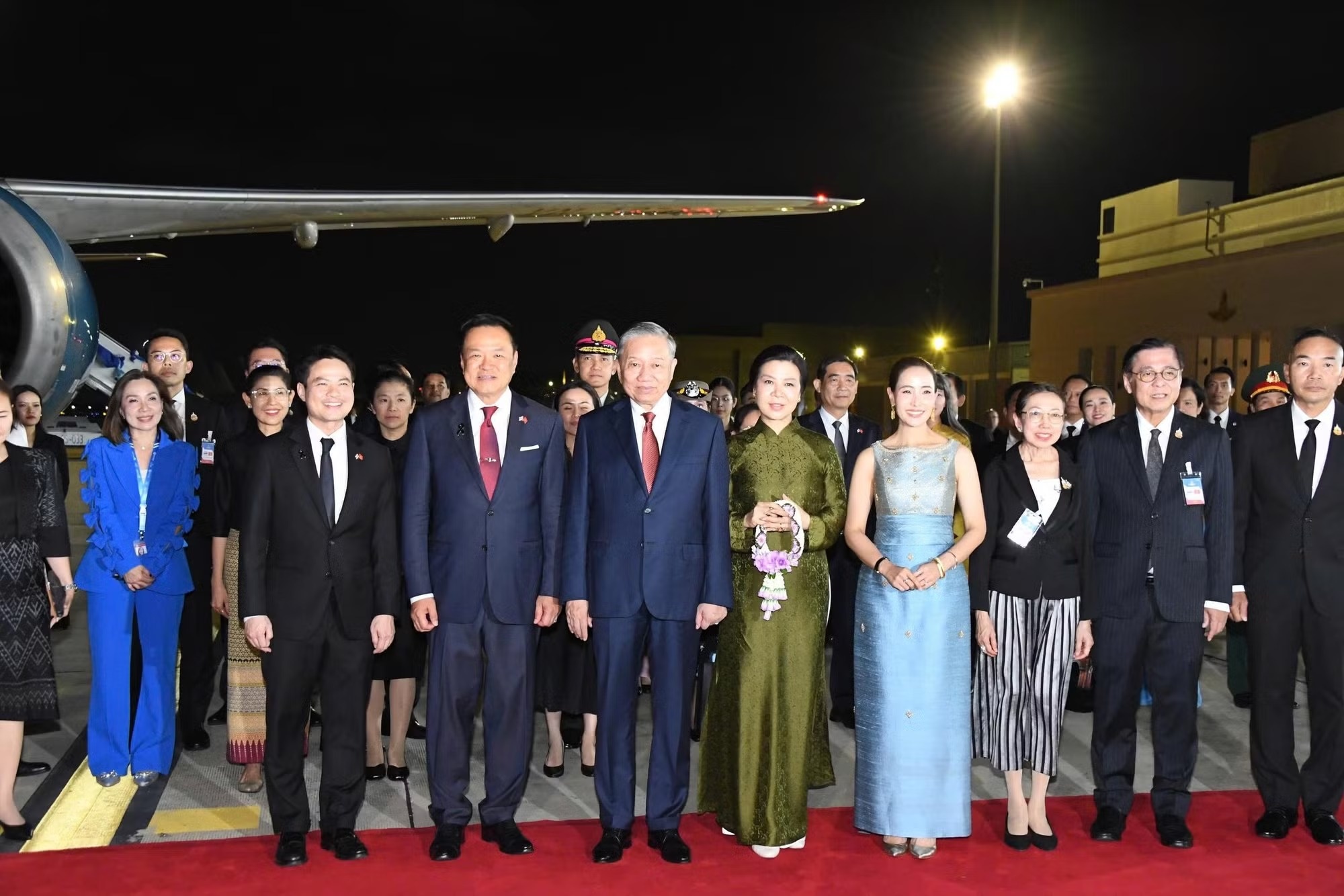 Tong Bi thu, Chu tich nuoc va Phu nhan ket thuc tot dep chuyen tham Thai Lan hinh anh