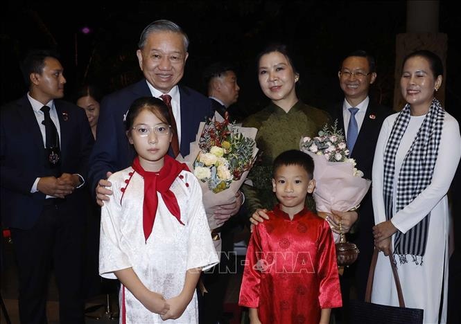 Tong Bi thu anh 1