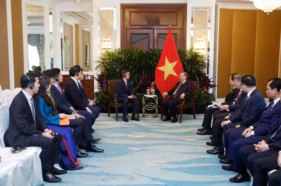 Tong Bi thu anh 6
