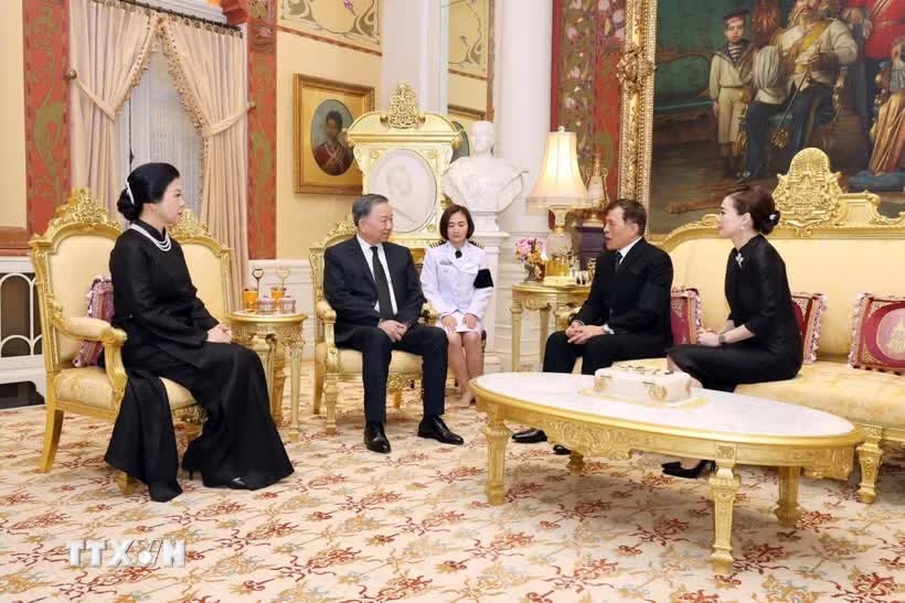 Viet Nam,  Thai Lan anh 2