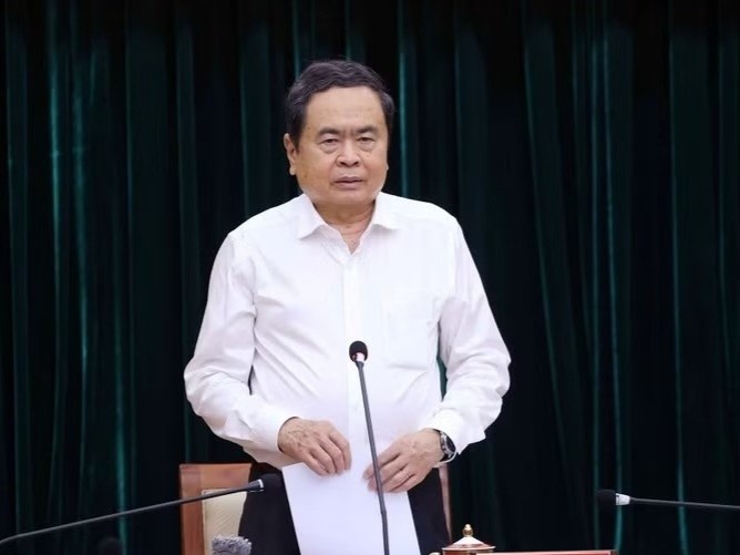 Chu tich Quoc hoi: TP.HCM khan truong hoan thien du thao Luat Do thi dac biet hinh anh