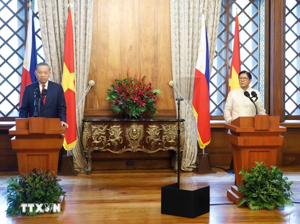 Tong Bi thu anh 2