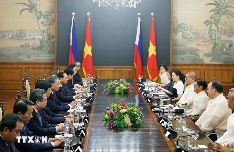 Tong Bi thu anh 4