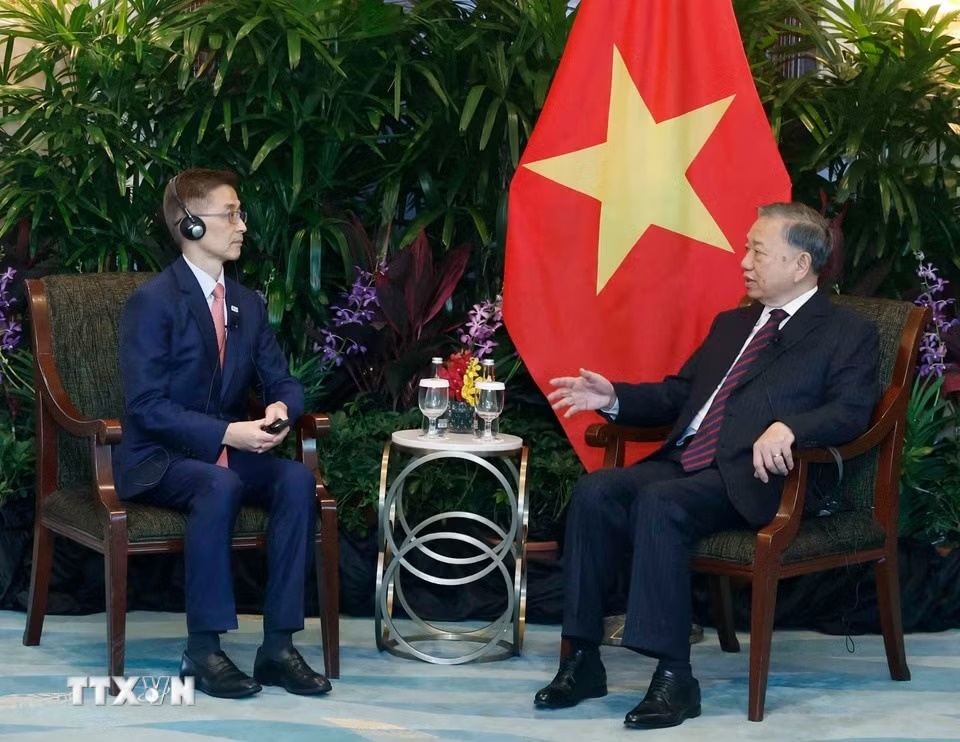 Tong Bi thu anh 5
